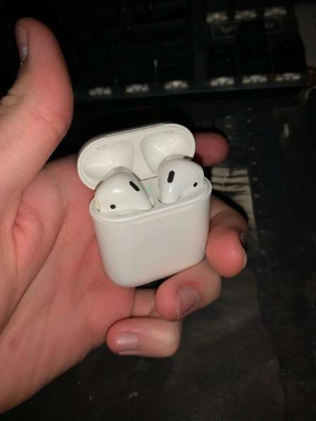 Apple AirPods 1 в Москве фото 6