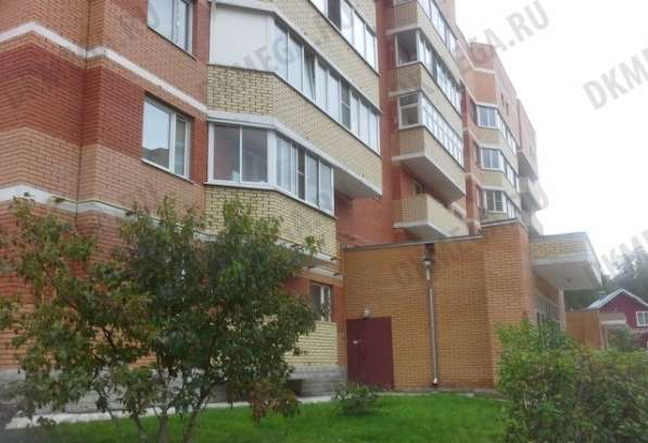 Сдам двухкомнатную квартиру в Красногорске. Жилая площадь 65 кв.м. Этаж 6. Есть балкон.
