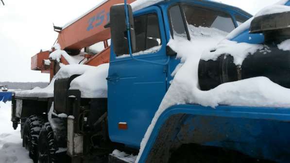 Продам автокран вездеход Урал, 25 тон; 22 м в Самаре