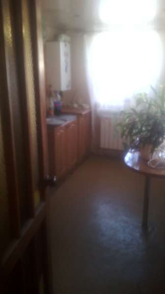Продам дом в городе Рубежное. 4 комнаты, кухня 2/5 в фото 4