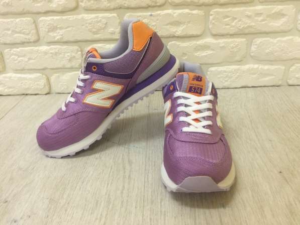 Женские кроссовки New Balance Purple в 