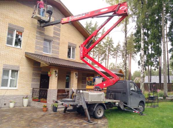 Автовышка в Санкт-Петербурге