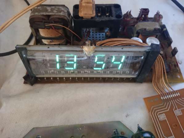 Часы электронные цифровые 4 штуки в Челябинске фото 18