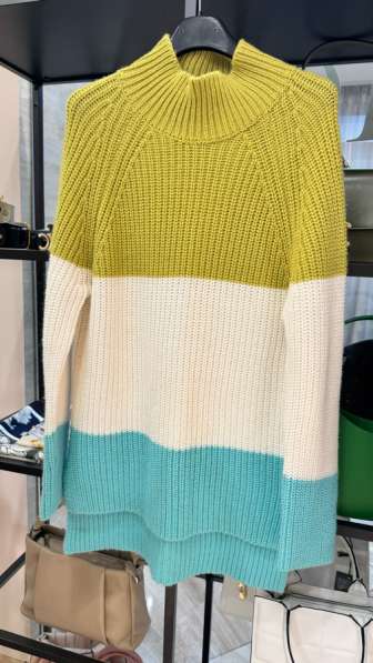 Свитер Италия шерсть 50%