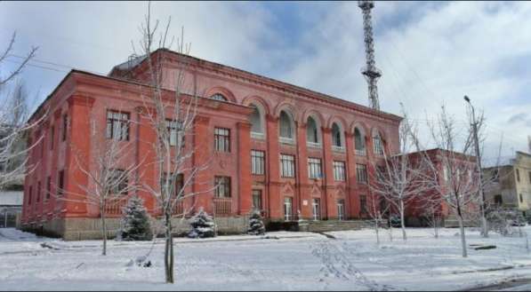 Дворец культуры 3750 м. кв, Зугрес в фото 8