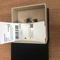 Продам комбинированное кольцо из серебра и золота с сапфирам, в Краснотурьинске