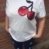 Продаю новую футболку, в Краснодаре