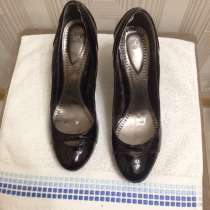 Туфли лакированные 40, в Москве