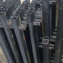 Столбы под сетку и профлист. Низкие цены, в Куровском