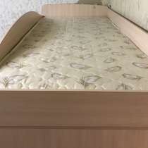 Кровать чердак со столом и шкафом, в Подольске