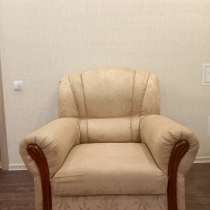 Продается кресло, ТВ и подставка под ТВ, в г.Горловка