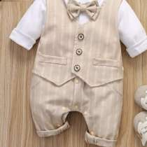 Комбинезон-костюм в полоску с бантом 62-68 размер, в Москве