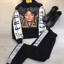 Женский костюм, в Москве