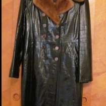 Итальянское кожаное пальто с рыжей норкой, в Москве