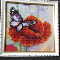 Бабочка на цветочке, в г.Донецк