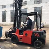 Balkancar для трехсторонней обработки груза 1500 кг, в г.Москва