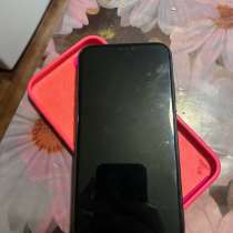 Продам айфон в отличном состоянии на 128г, в Шахтах