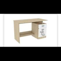 Письменный стол детский, в Хабаровске