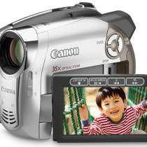 Продам Видеокамеру Canon DC220, в г.Запорожье