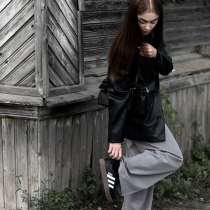 Брюки серые женские. На рост 150-160, в Угличе