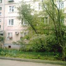 Сдается 2 комнатная квартира в мытищах, в Казани