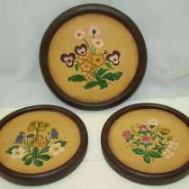 Рисунки на дереве в круглых рамках Цветы 3 шт. (Q823), в Москве