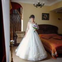 Продам свадебное платье, покупалась в Москве, в г.Комрат