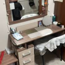 Продам косметический столик. В хорошем состоянии. Самовывоз, в Санкт-Петербурге